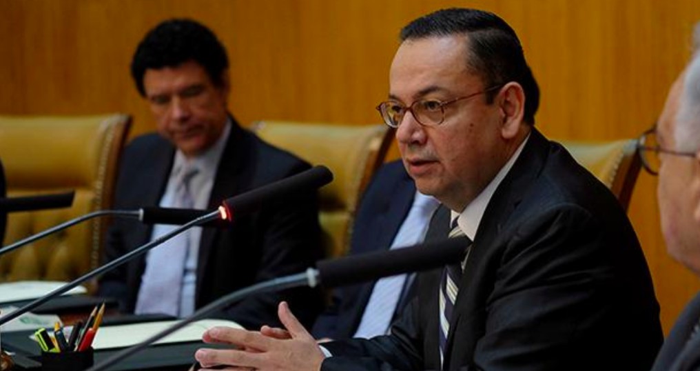 Renuncia Germán Martínez a la dirección general del IMSS