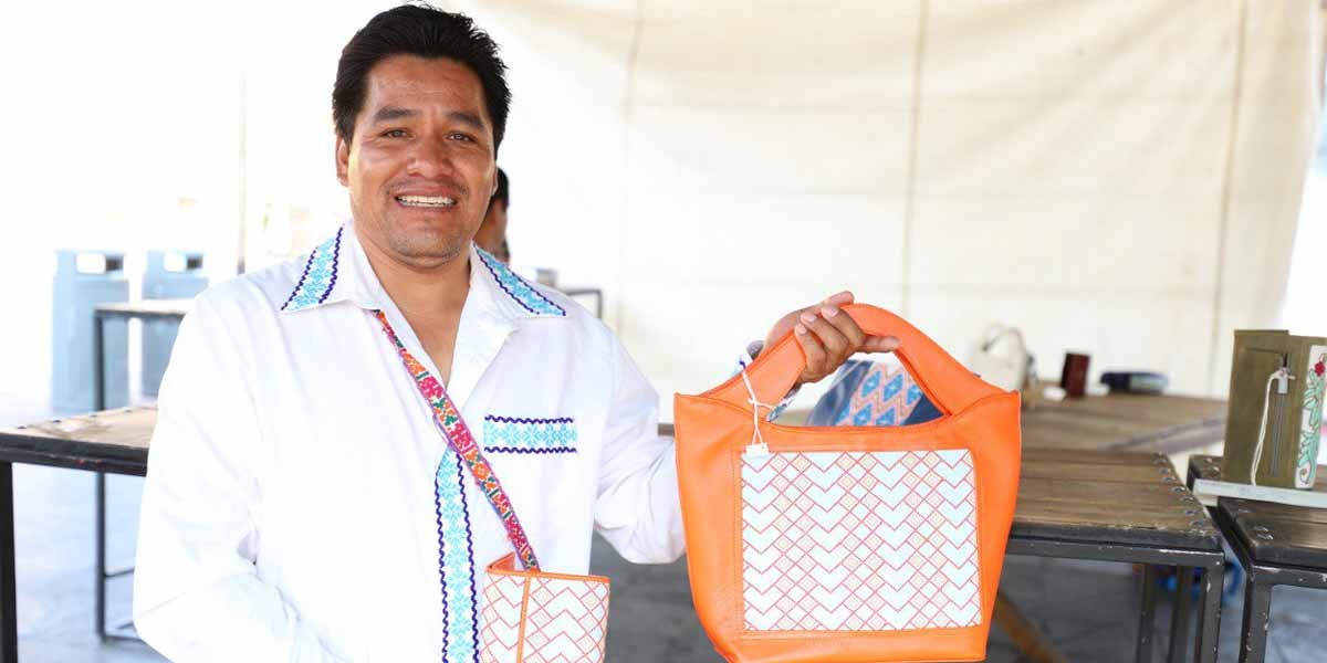 Comerciantes indígenas piden espacios para vender sus productos