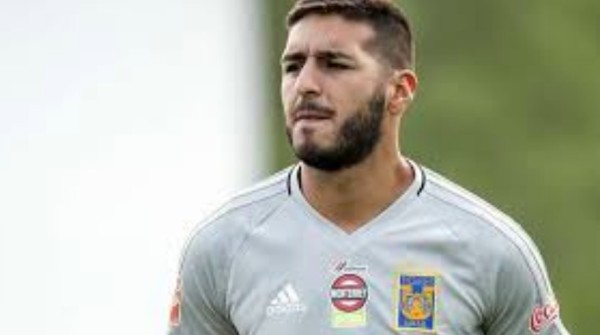 León busca contratación de Ismael Sosa