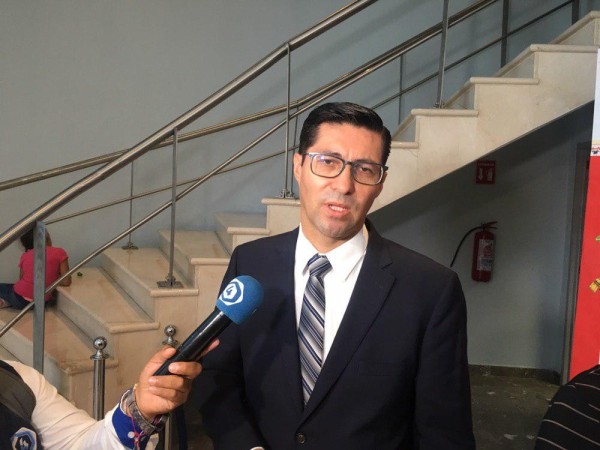 Papás pueden reciclar libros que no usen sus hijos: delegado de la SEG