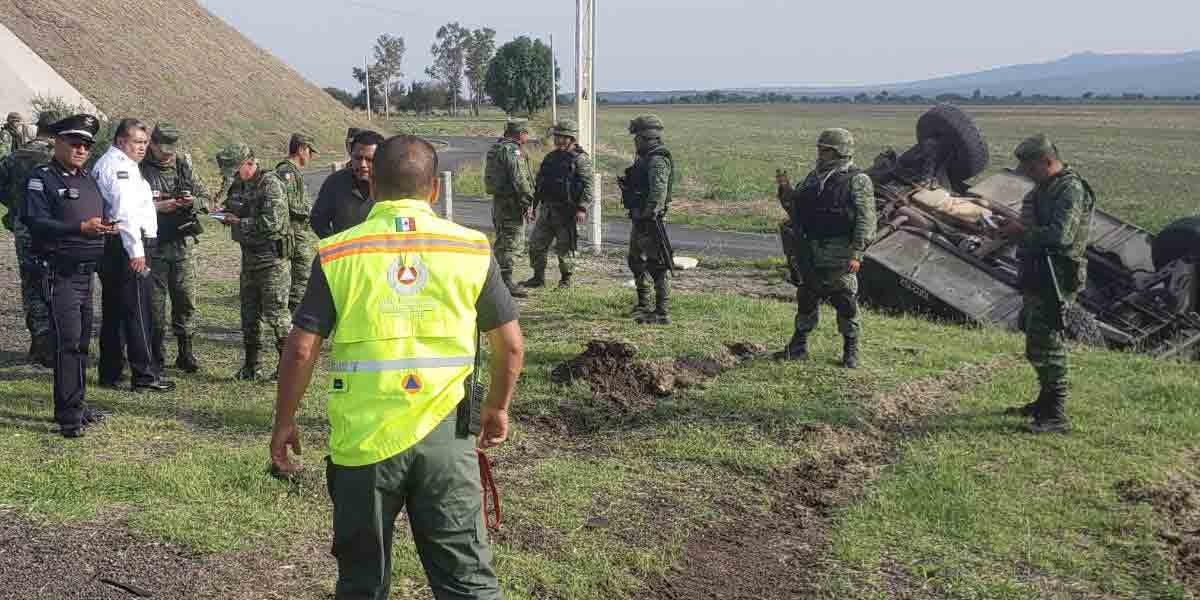 Vuelcan militares en la León - Salamanca