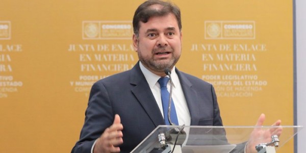 Sin consenso total con poderes, no saldrá Ley de Víctimas del estado: Oviedo