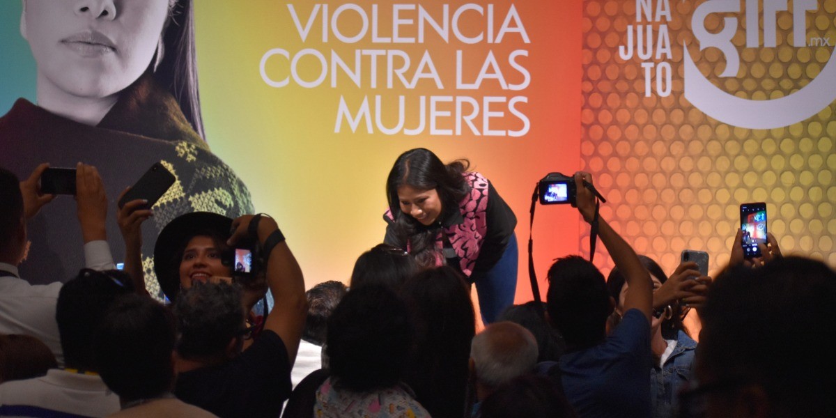 Si empezamos por nosotras, el cambio será grande: Yalitza Aparicio