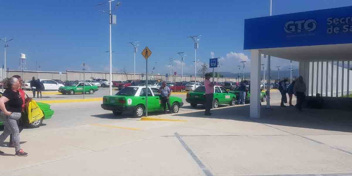 Aceptan reubicarse 8 comerciantes del antiguo HGR de León