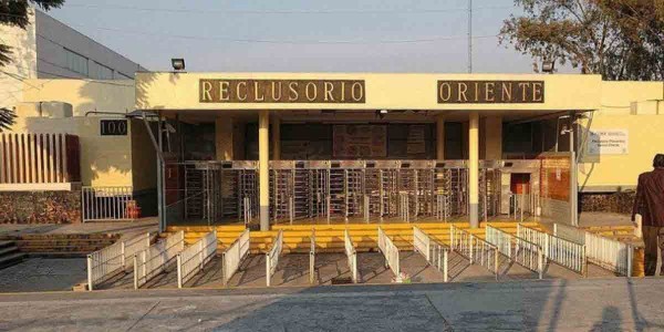 Incendio en Reclusorio Oriente deja tres fallecidos y siete lesionados