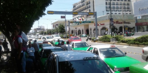 Baja 40% demanda de taxis en León