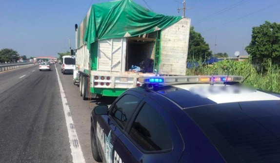 Identifican con rayos gamma a 172 migrantes en camión