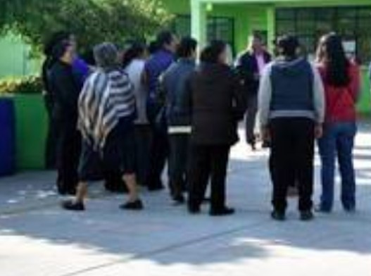 Niña desaparece en escuela primaria