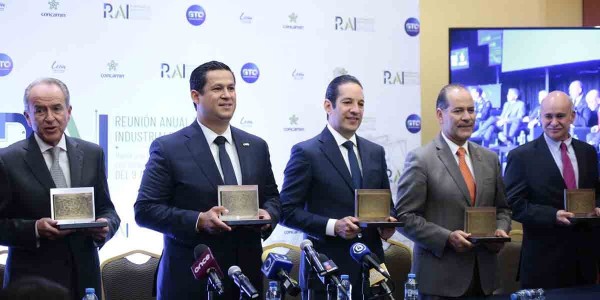Ante recortes federales, gobernadores solicitan condonación de deudas