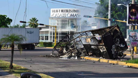 Culiacán amanece como zona de guerra