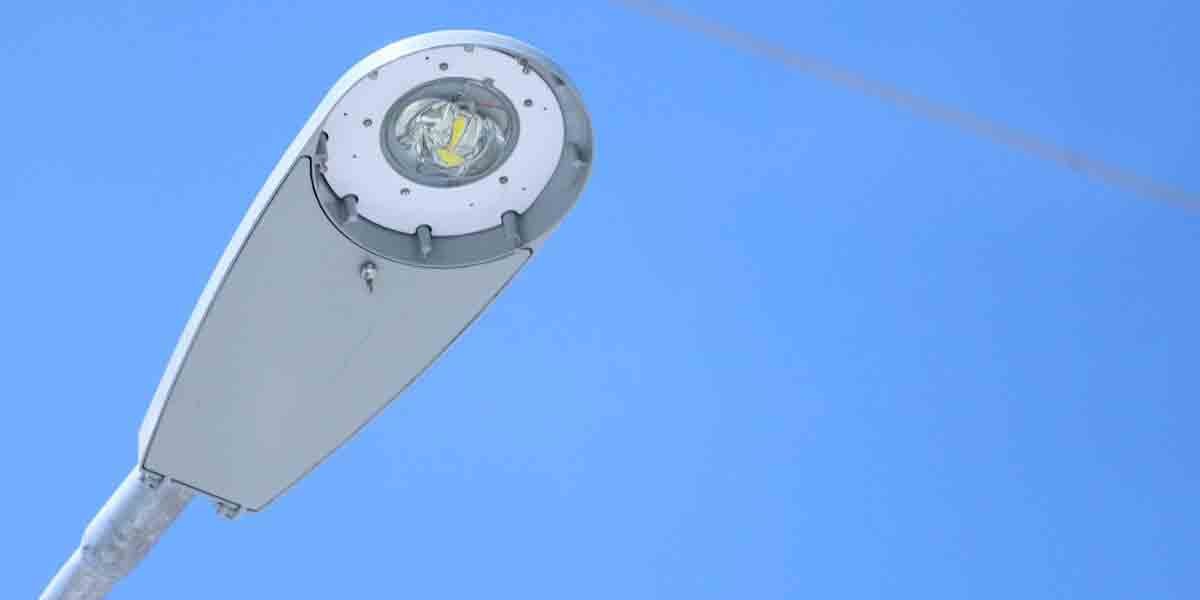Congreso analiza compra de luminarias en diversos municipios de Guanajuato