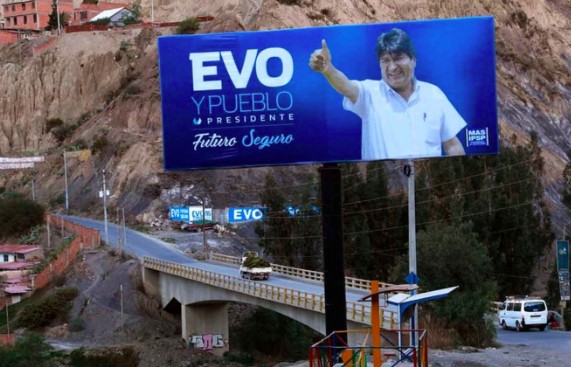 Aterriza de emergencia helicóptero de Evo Morales