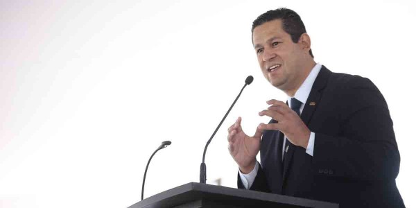 Pide Diego Sinhue confiar en la autoridad para denunciar casos de extorsión