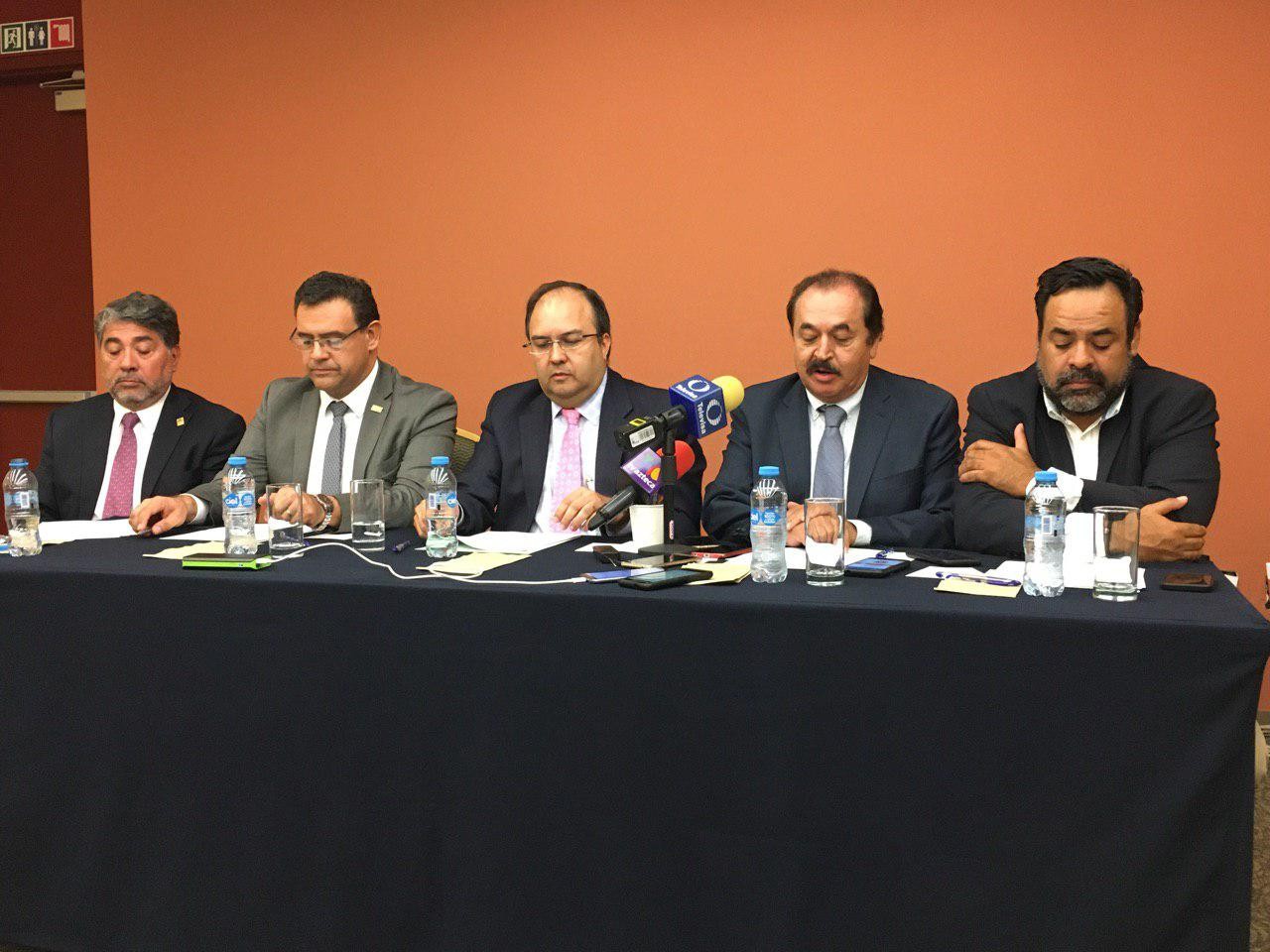 Evitan comerciantes denunciar extorsiones para no arriesgarse: líderes empresariales