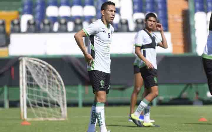 Operarán a José Iván Rodríguez, es baja por 3 meses