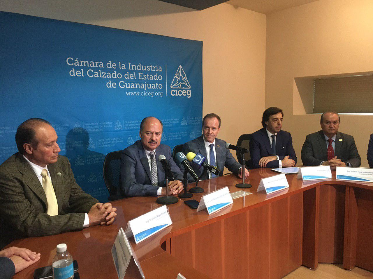 Preparan transformación de la industria de la moda en Guanajuato