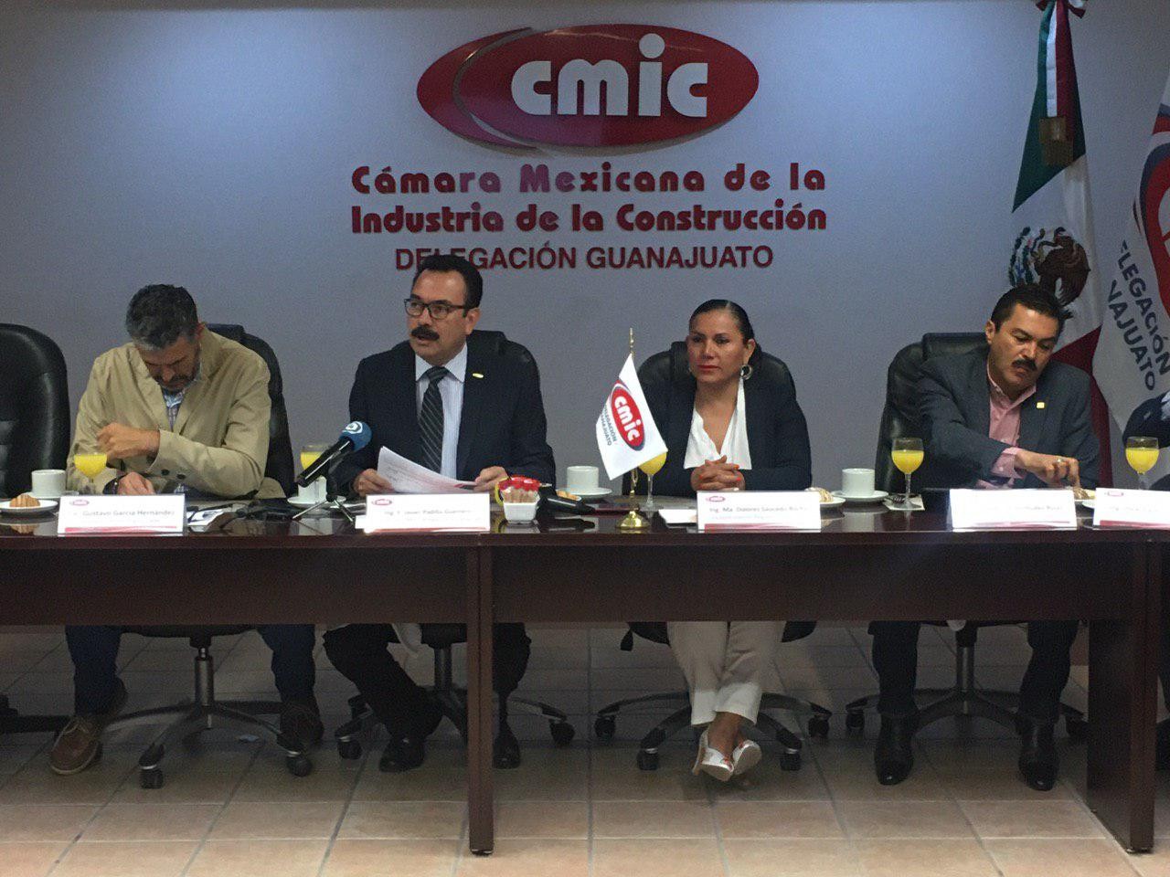 Pierde sector de la construcción 8 mil empleos por falta de inversión federal