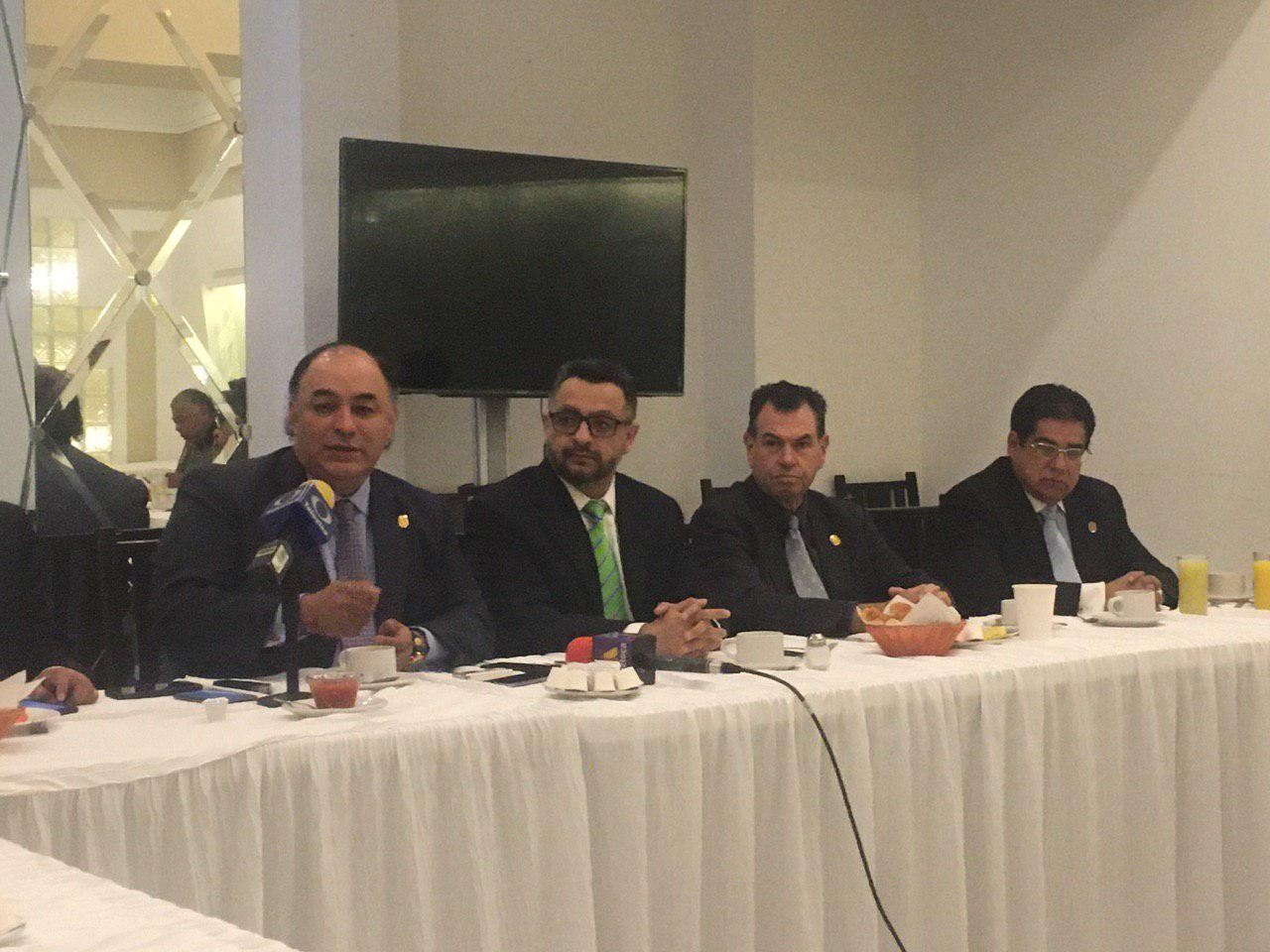 Pide Colegio de Abogados renuncia de Agripino