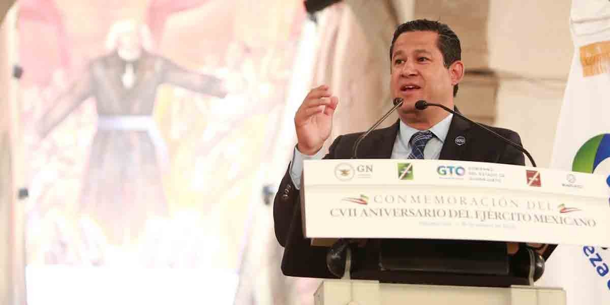 OCL solo persigue el show político: Diego Sinhue