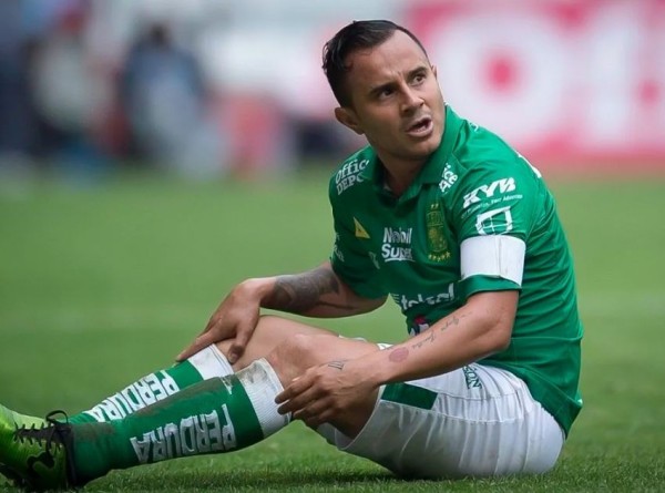 Luis Montes es baja del León para enfrentar a Necaxa