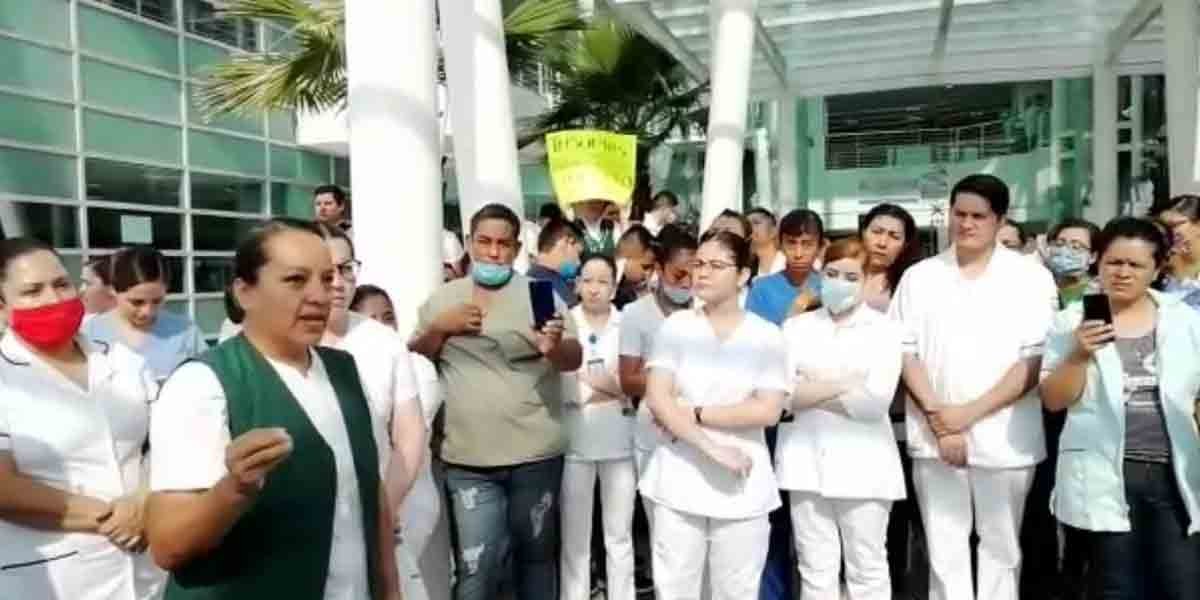 Médicos y enfermeras del IMSS exigen insumos para enfrentar la COVID-19
