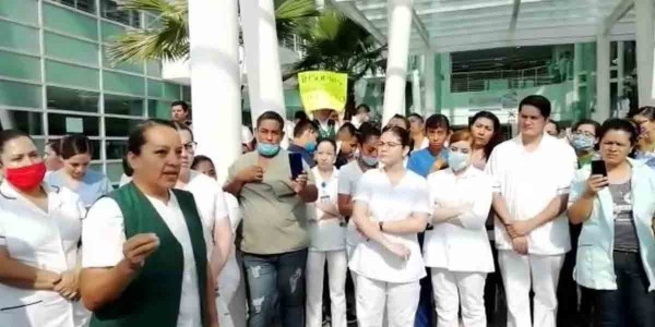 Médicos y enfermeras del IMSS exigen insumos para enfrentar la COVID-19