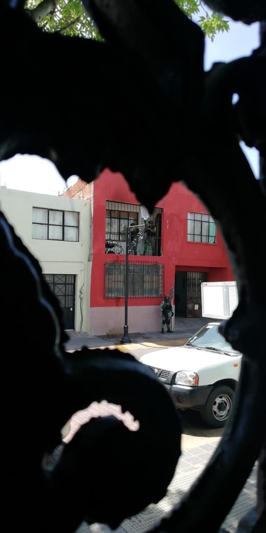 Acuden a apagar incendio en San Juan de Dios y encuentran granada