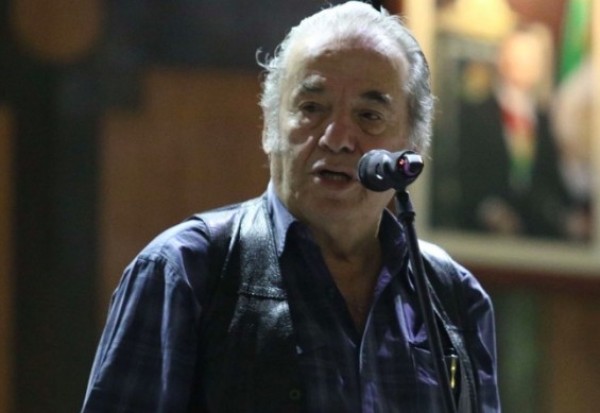 Fallece Óscar Chávez con síntomas de coronavirus