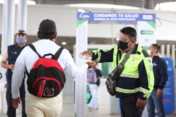 Buscan reducir movilidad de León al 50%