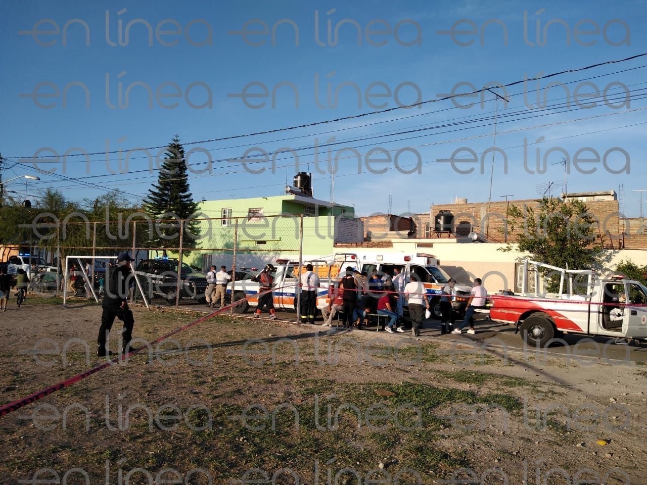 Lanzan artefacto de gas pimienta a un parque e intoxican a personas