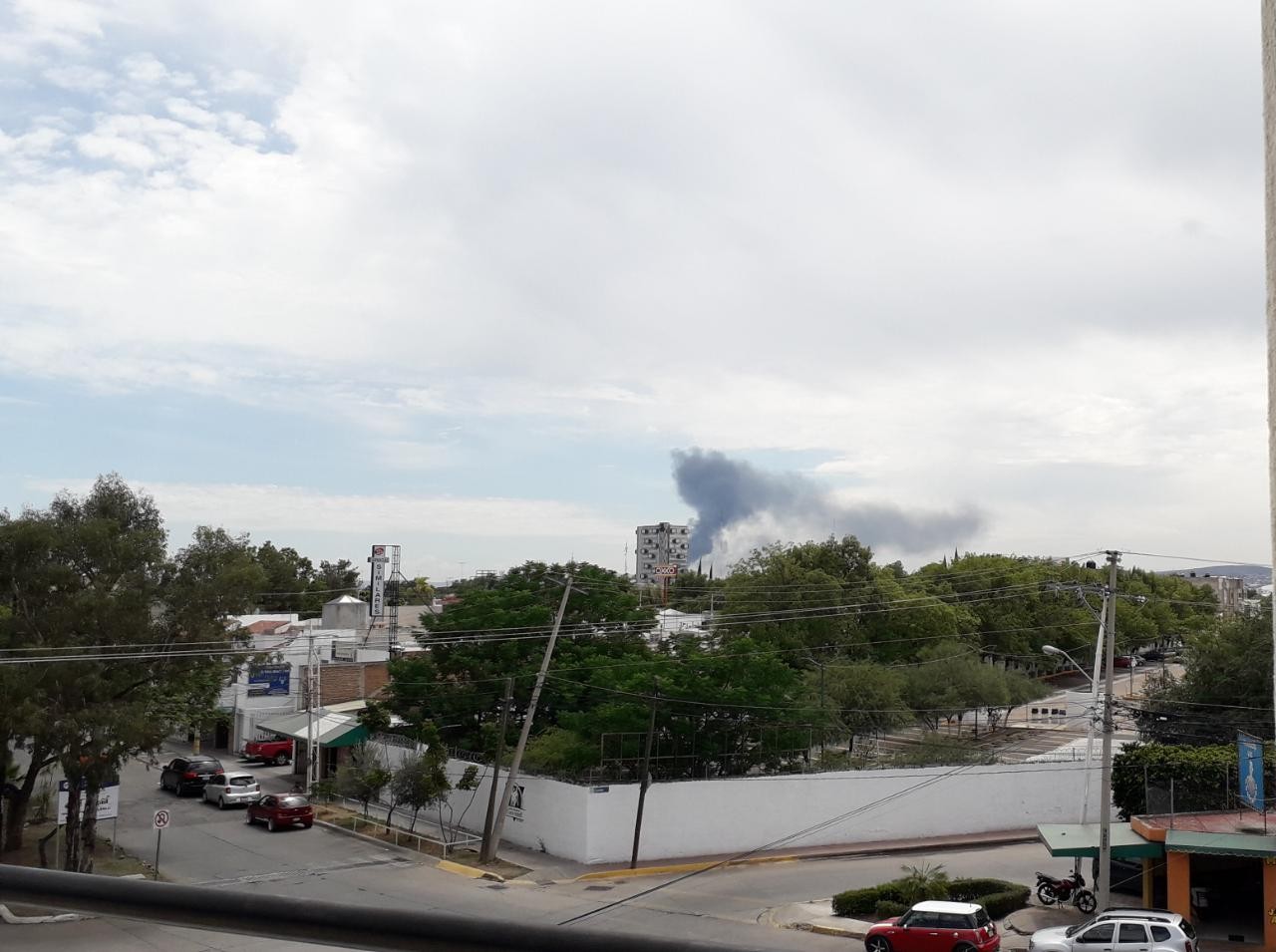 Deja incendio en fábrica de solventes un lesionado grave