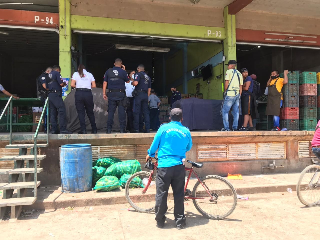 Se lesiona mujer en flamazo en Central de Abastos