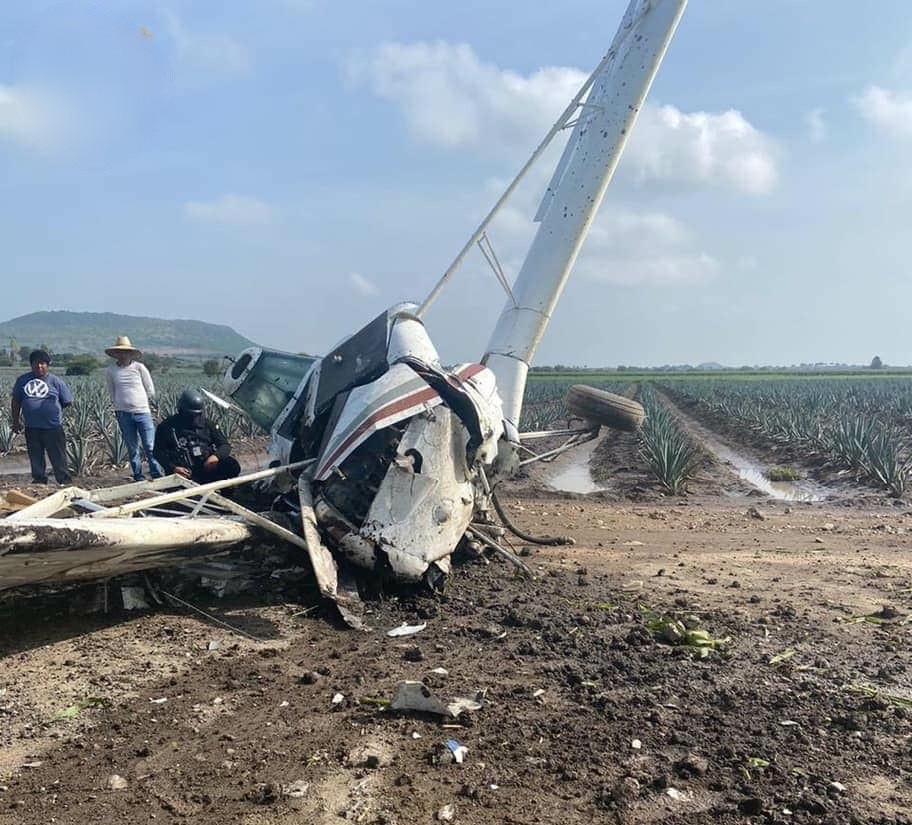 Se desploma aeronave en Romita