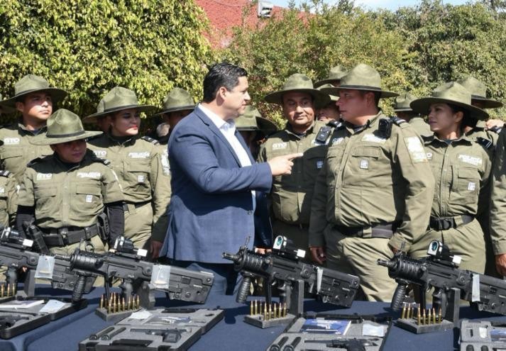 Patrullan en 1 mil 300 colonias