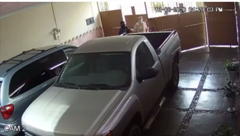 Entran ladrones a casa en plena Zona Centro y roban a moradores