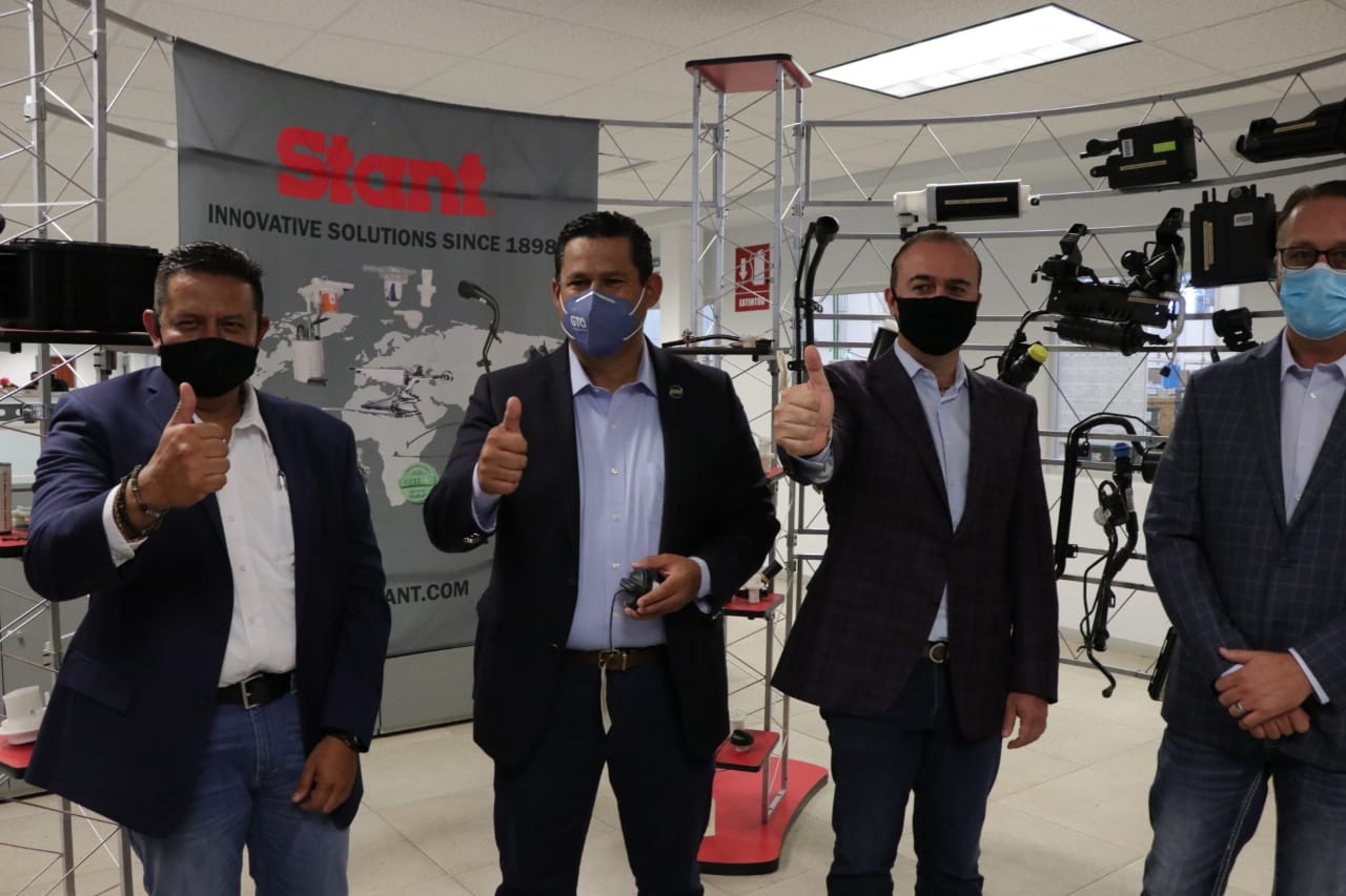 Inauguran Diego Sinhue y Luis Alberto Villarreal expansión de Stant