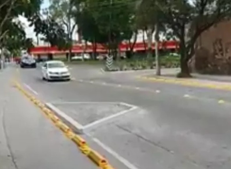 Retiran isletas de la avenida Guty Cárdenas