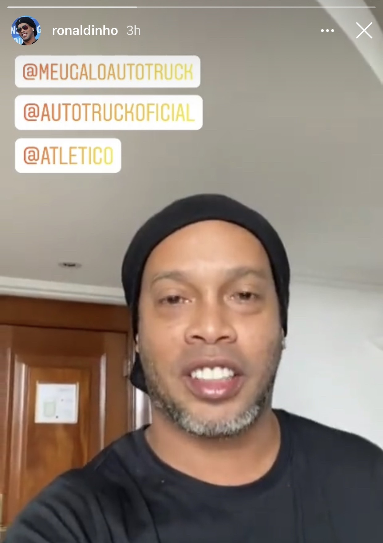Ronaldinho es positivo a covid-19