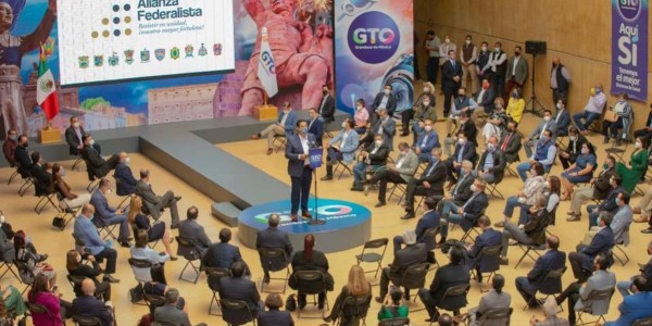 Guanajuato está dispuesto a dar batalla legal y política en contra del centralismo: Diego Sinhue