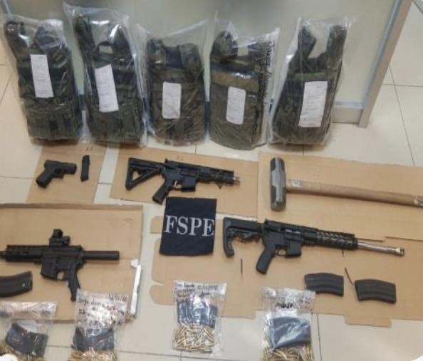 Aseguran más de 57 mil dosis de droga y 129 armas