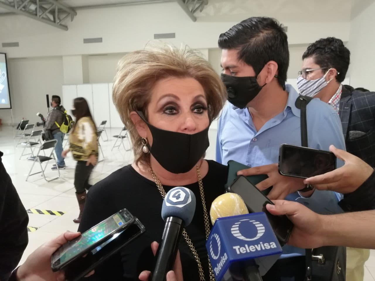 Lamenta líder de restauranteros permisividad en aglomeraciones afuera de Estadio León