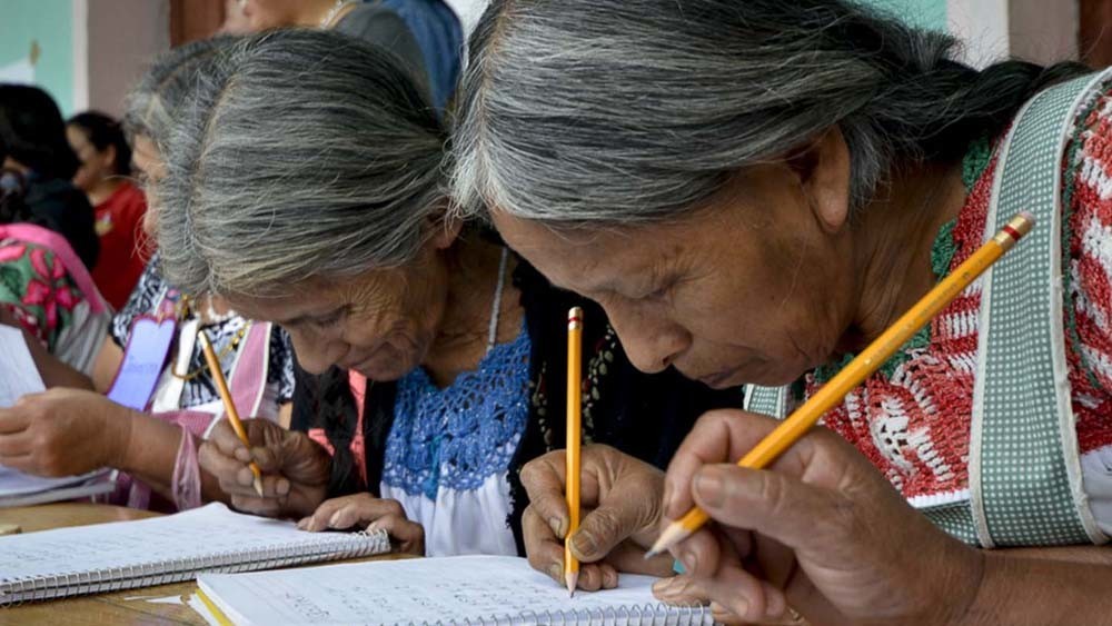 Pega contingencia a la atención del rezago educativo