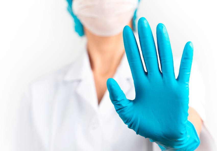 Aprueban iniciativa para proteger de agresiones a personal médico