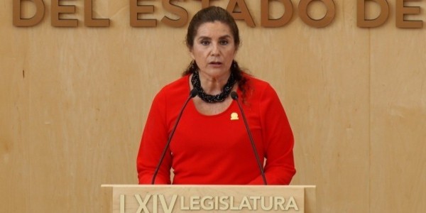 Defiende diputada morenista a siervos de la nación, “sobran vacunas“