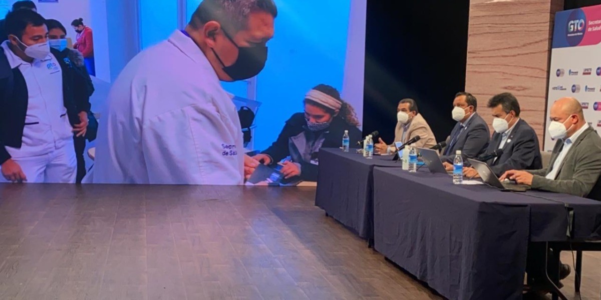Denuncian robo de vacunas de covid-19 en San Luis de la Paz