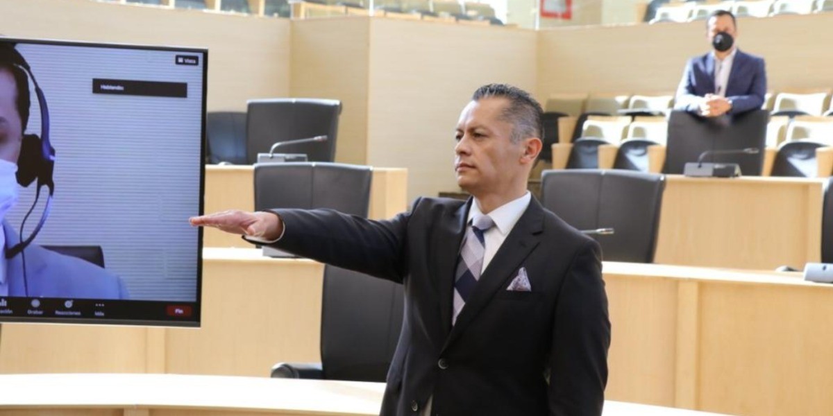 Admiten demanda de amparo contra designación de Vicente Esqueda