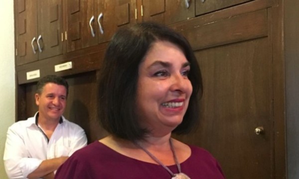 Lamenta Antares que no le hayan dado candidatura a Beatriz Hernández