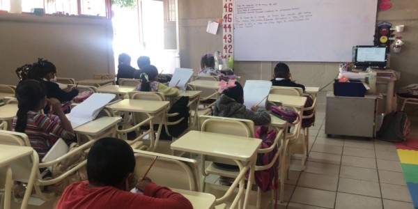 Alrededor de 7 mil alumnos en el estado regresaron a las aulas