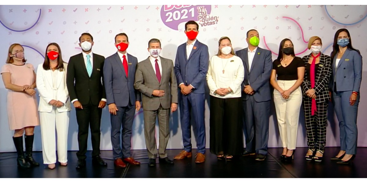 Exponen candidatos leoneses sus propuestas en debate