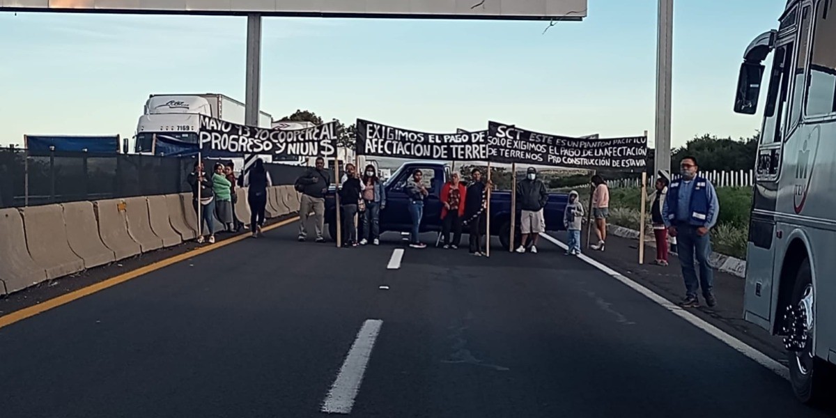 Bloquean ciudadanos autopista León-Aguascalientes